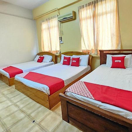 Oyo 90743 Hotel Ban Cheong Kangar Extérieur photo
