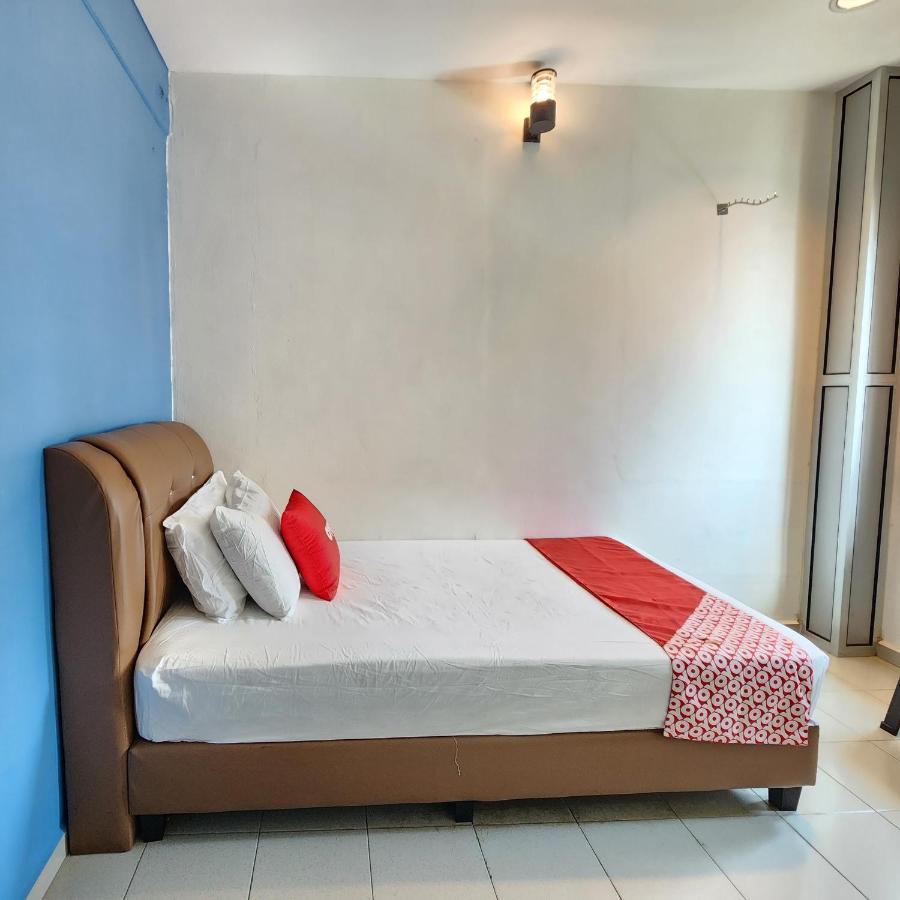 Oyo 90743 Hotel Ban Cheong Kangar Extérieur photo
