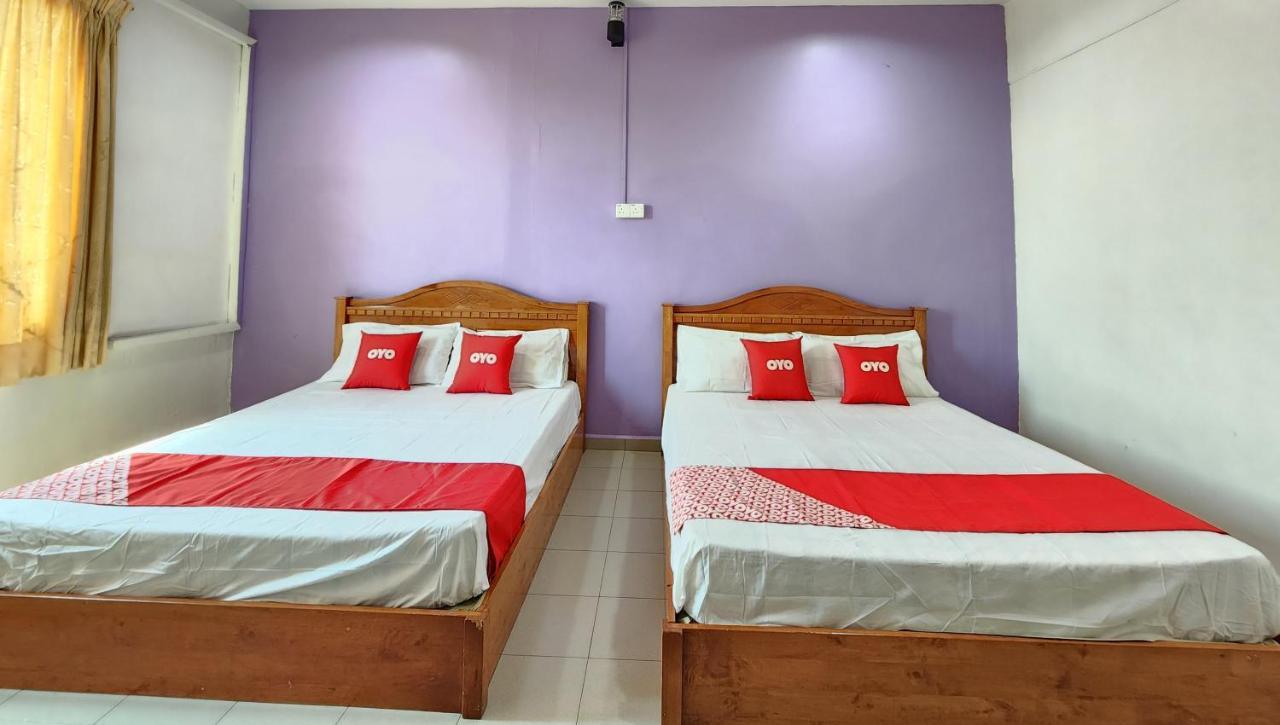 Oyo 90743 Hotel Ban Cheong Kangar Extérieur photo