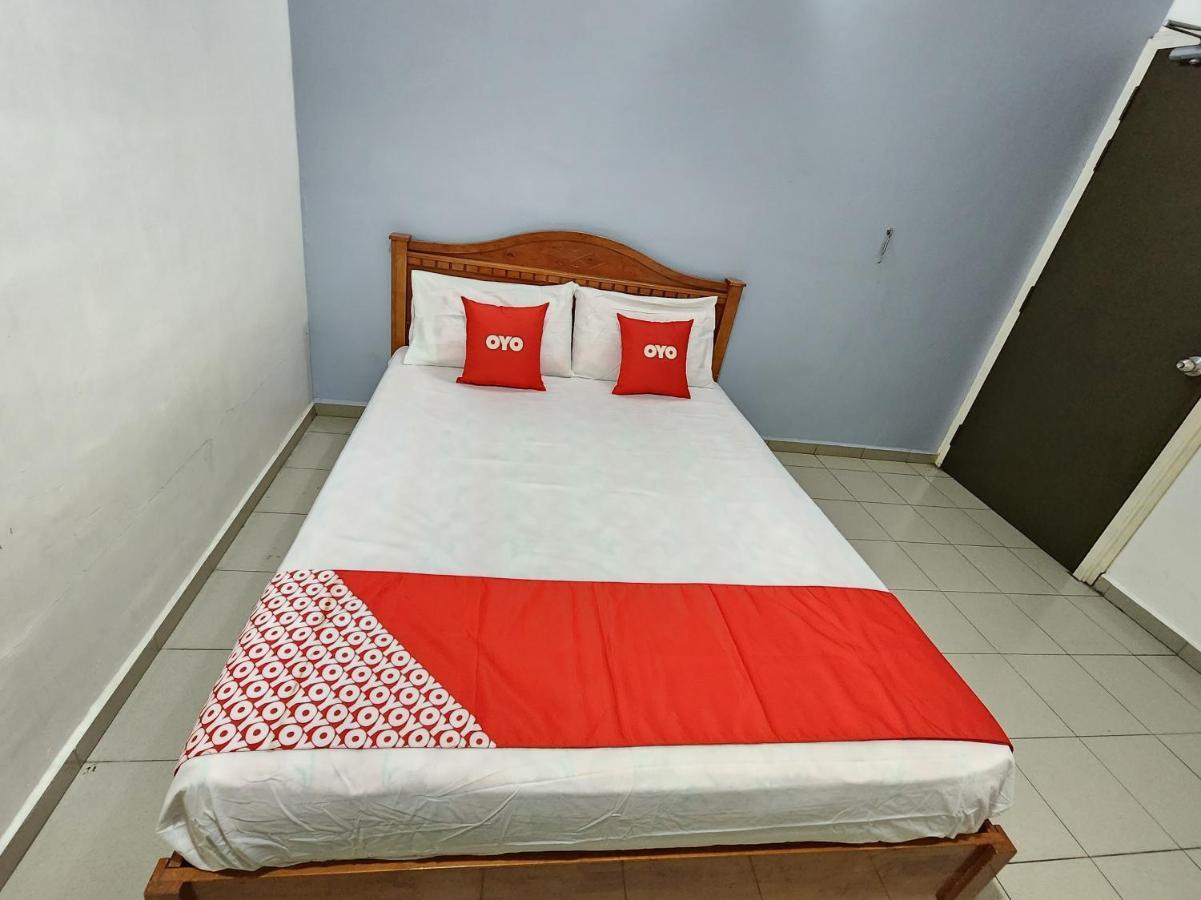 Oyo 90743 Hotel Ban Cheong Kangar Extérieur photo